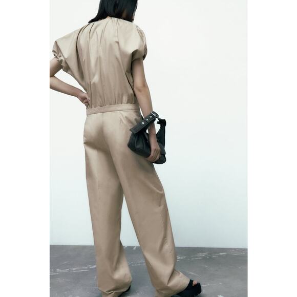 NWT Zara Voluminous Jumpsuit XS Khaki Beige Zip Flight Suit Utility Minimalist - Picture 3 of 12